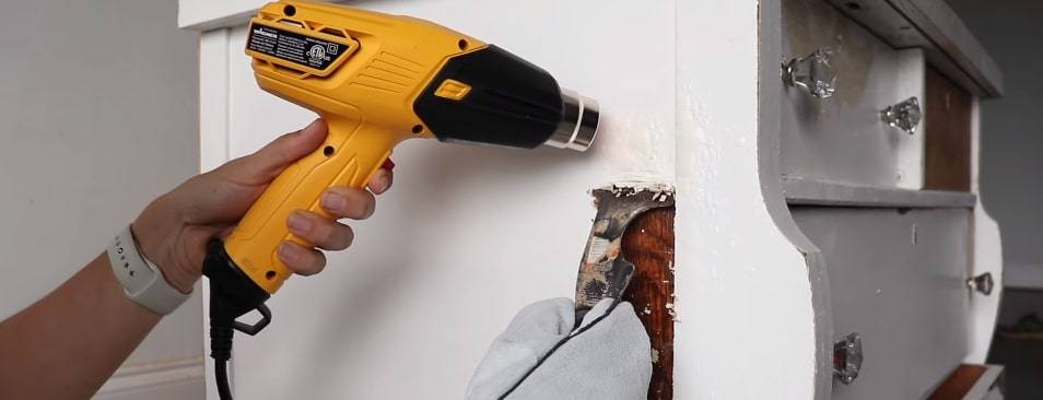 How to Remove Paint From Wood Without Chemicals